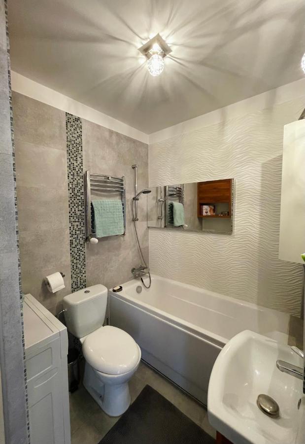 Cozy Independent Guest House, Free Parking Apartment
