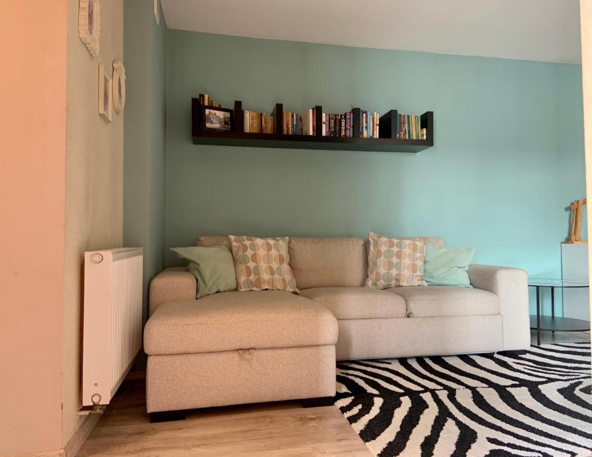 Cozy Independent Guest House, Free Parking Apartment